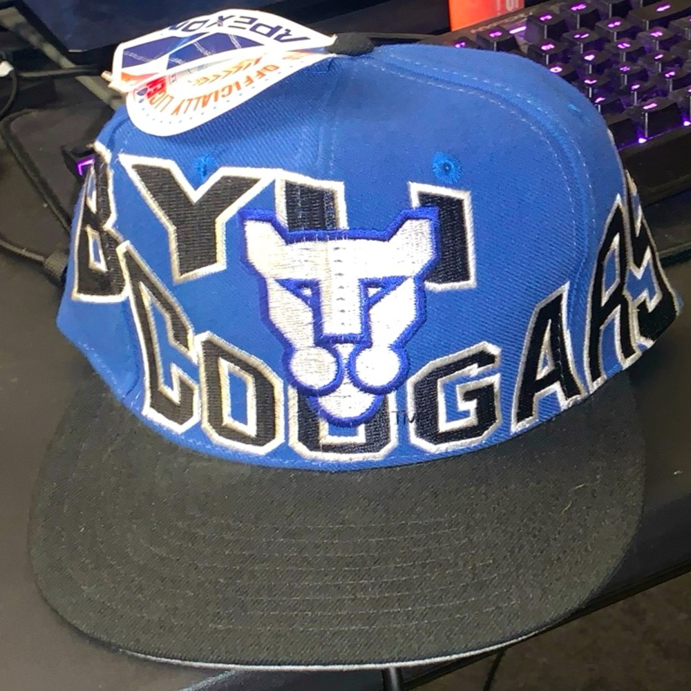 BYU cougar by Apex 1990s vintage hat very rare. Won’t find nowhere else.
